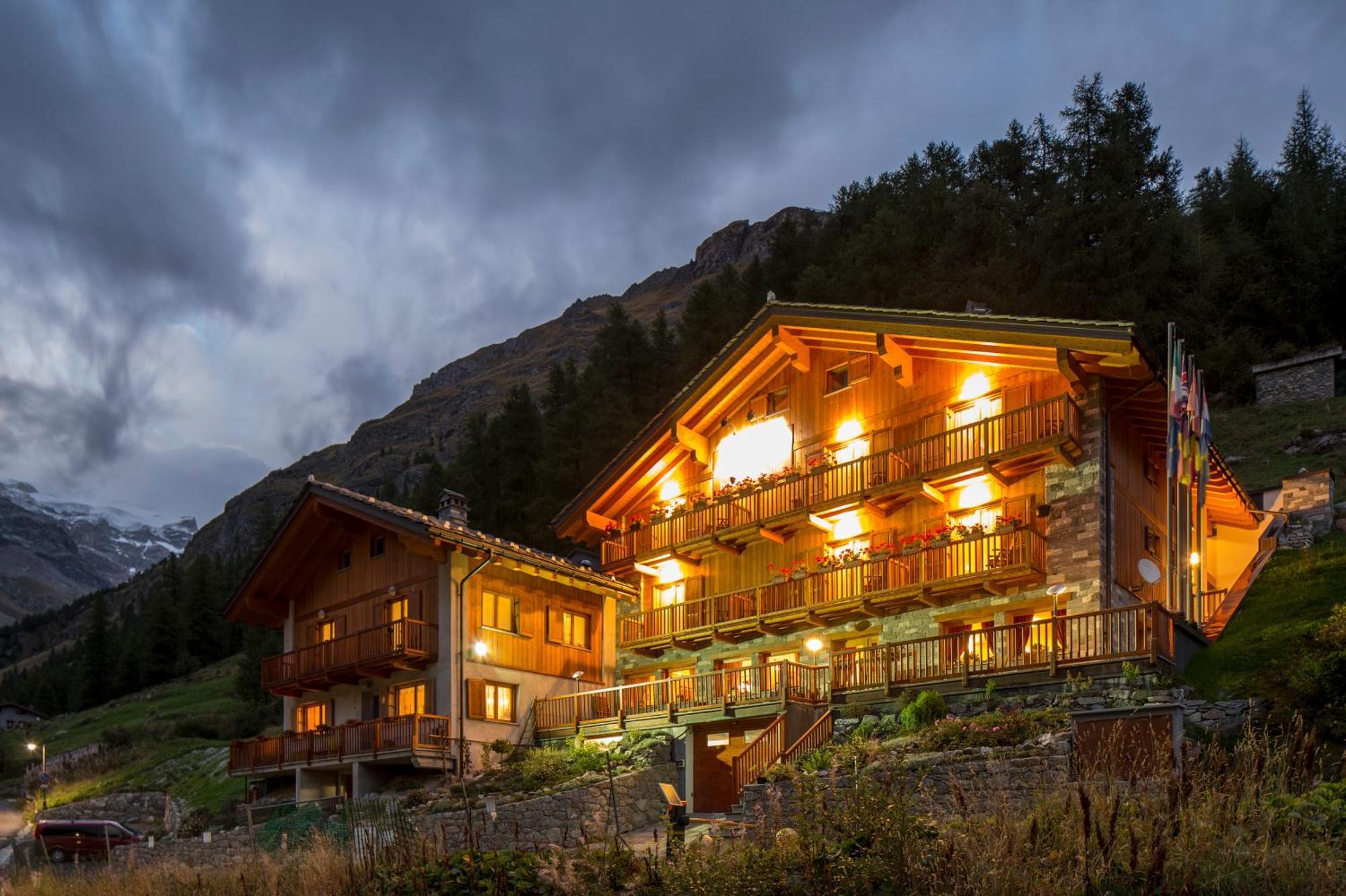 Hotel De Gletscher Gressoney-La-Trinite Exterior photo